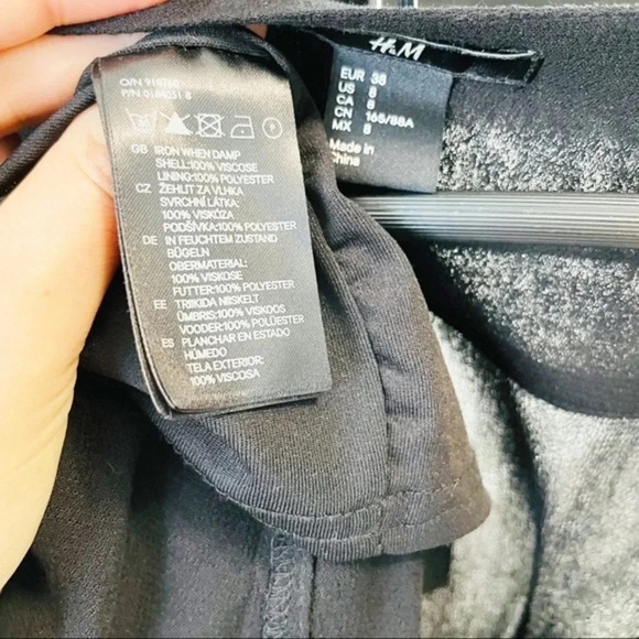 H&M Black Elastic Waist Dress Size 8 - Picture 6 of 6